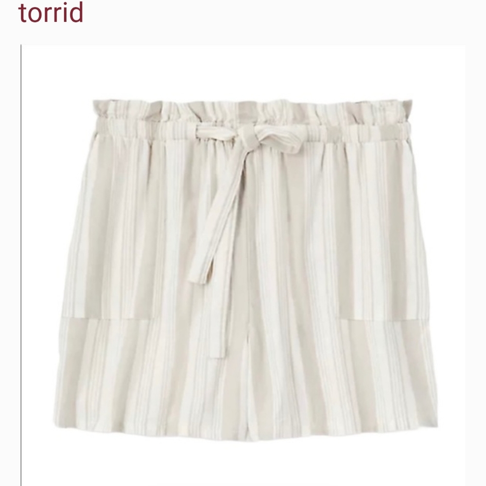 Torrid paper bag linen shorts size 2